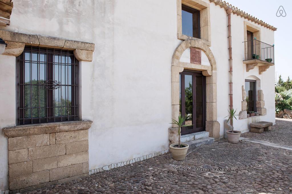 Casale Alma Bed & Breakfast Marsala Eksteriør bilde