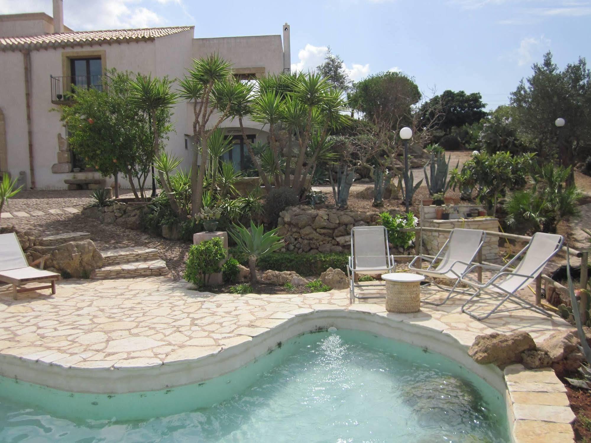 Casale Alma Bed & Breakfast Marsala Eksteriør bilde
