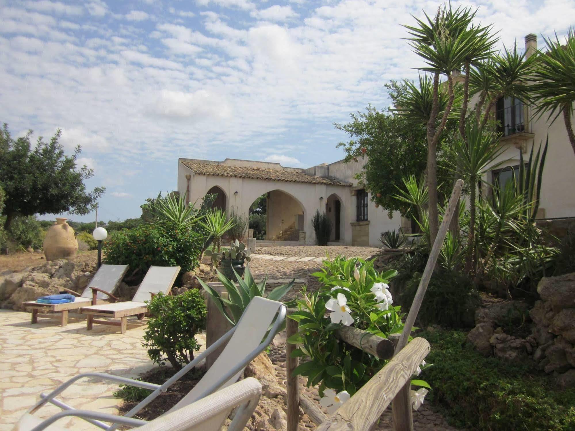 Casale Alma Bed & Breakfast Marsala Eksteriør bilde