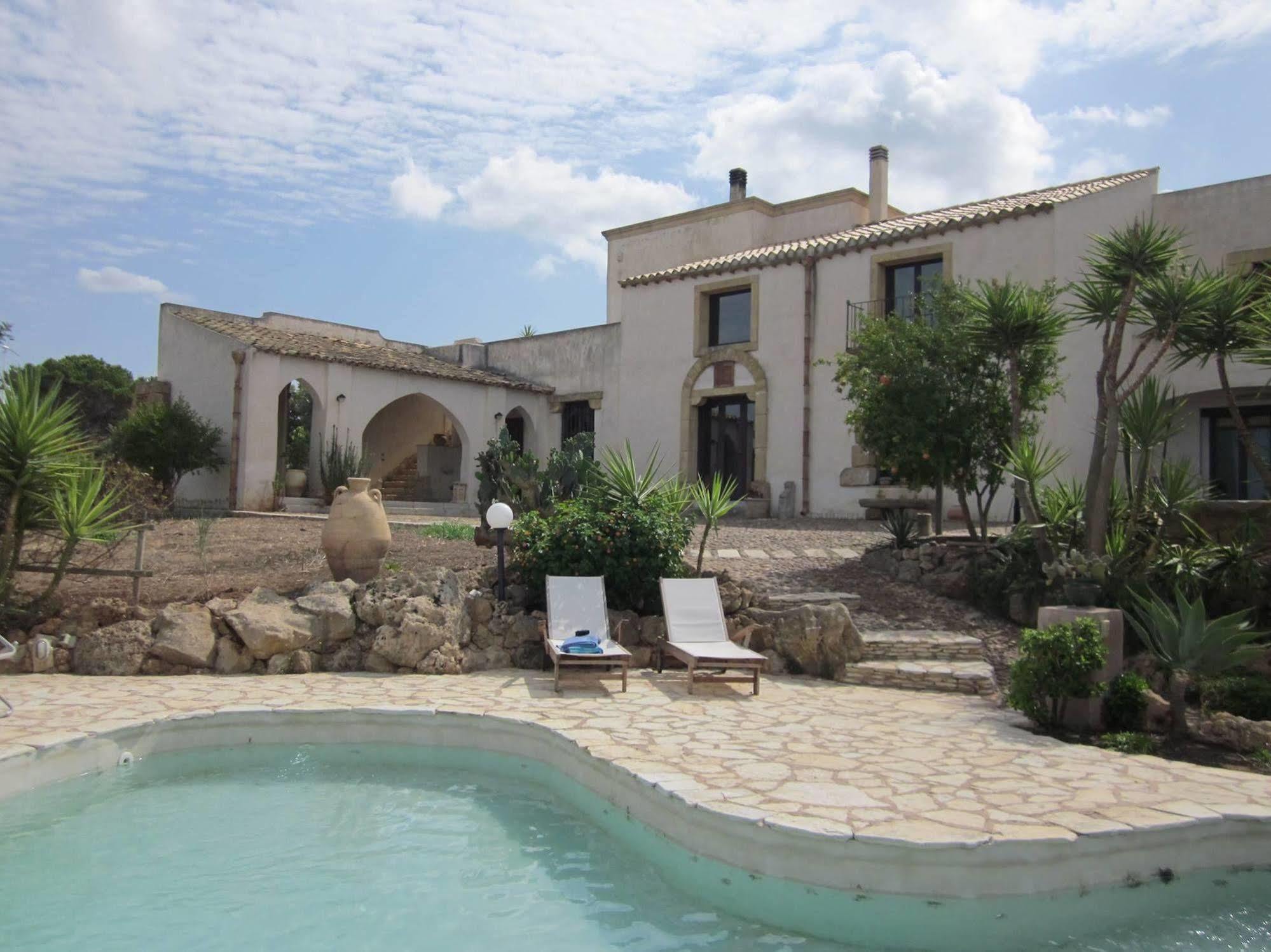 Casale Alma Bed & Breakfast Marsala Eksteriør bilde